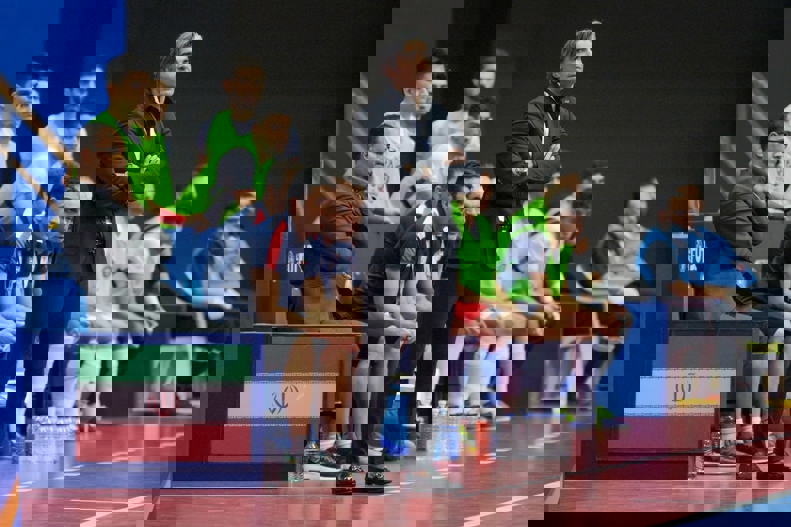 1750098