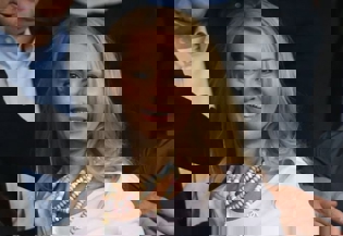 فقط بینی بزرگ و ساعت طلایی روی دستش را دیدم/ این زن ابراهیموویچ بزرگ را رام کرد