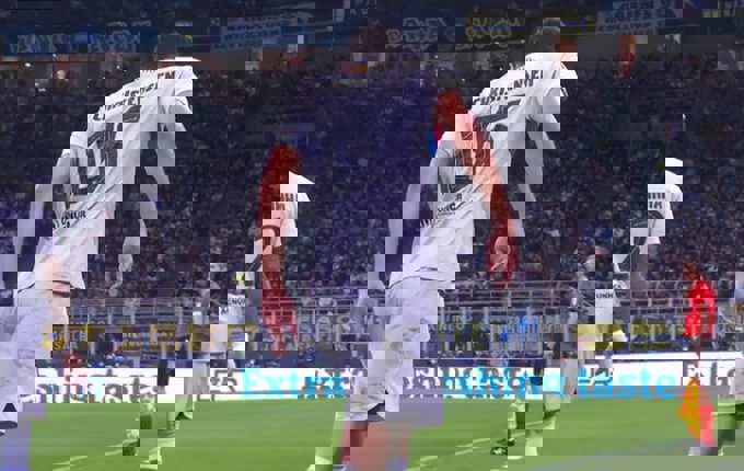 1750382