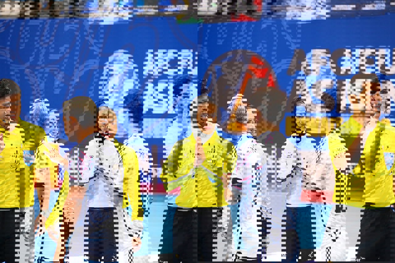 1750593
