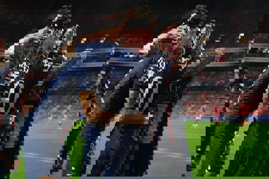 1750617