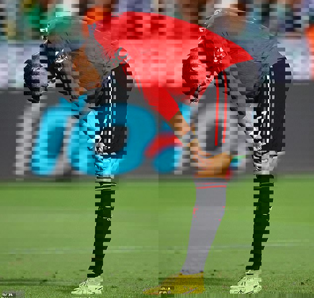 1750903