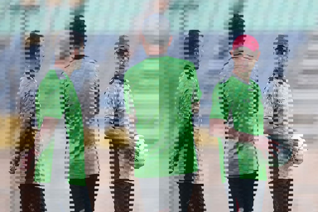 1750996