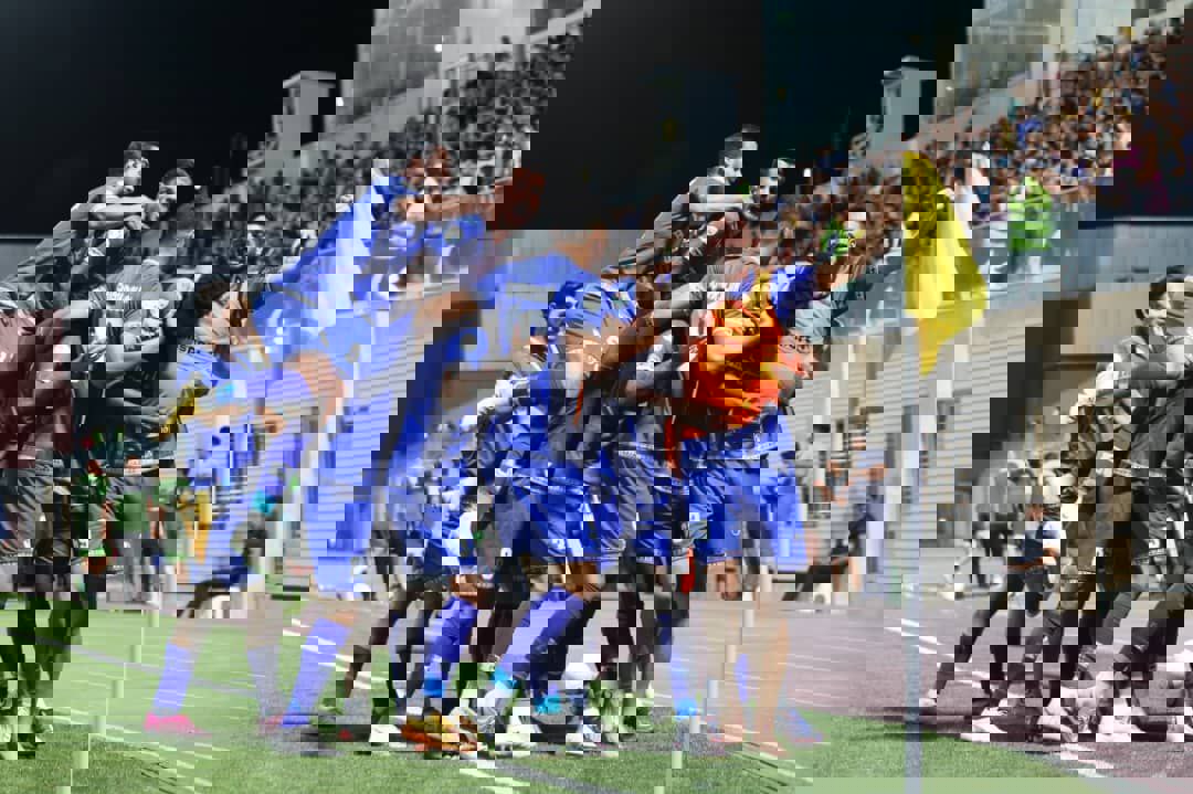 1751367