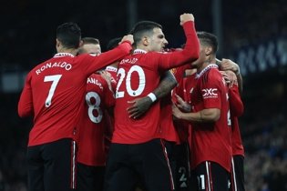 اورتون 1-2 یونایتد; شیاطین سرخ خوب کار می کنند