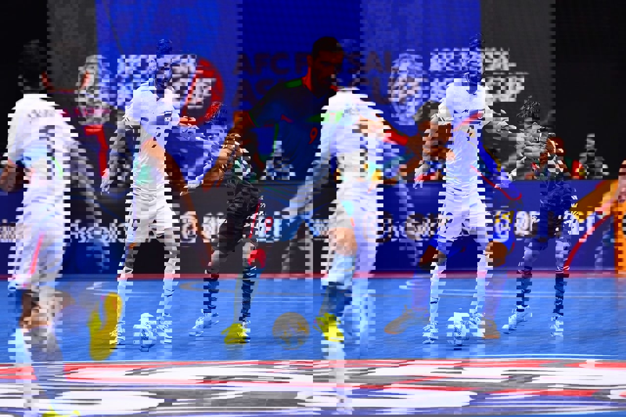 1751561
