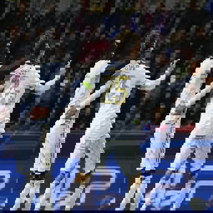 1752608