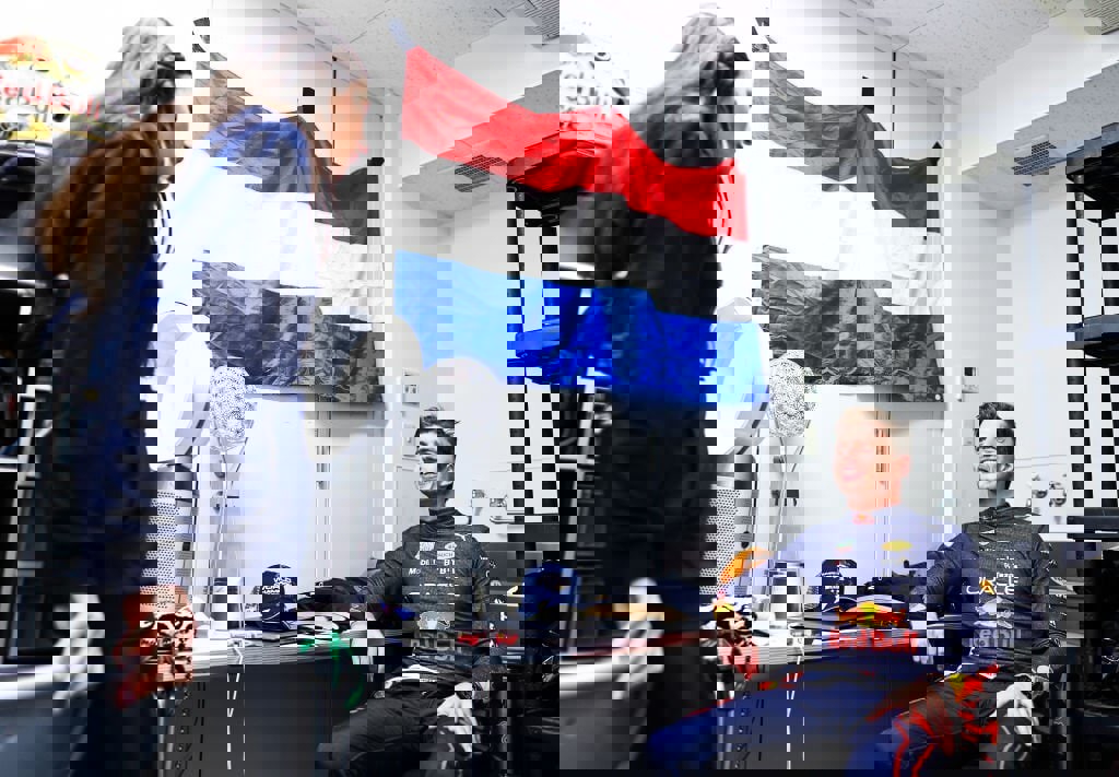 1752418
