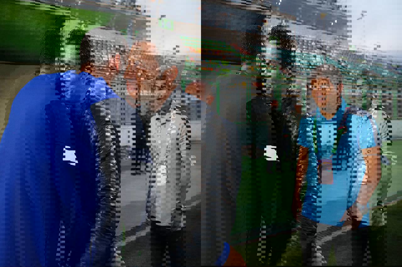 1753128