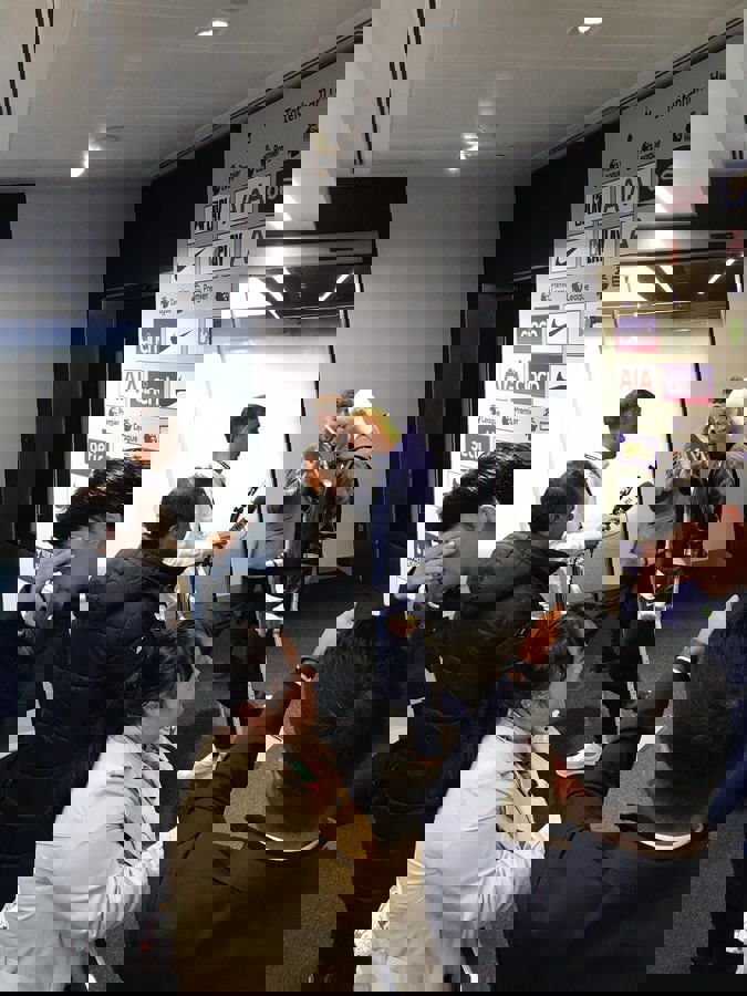 1753573