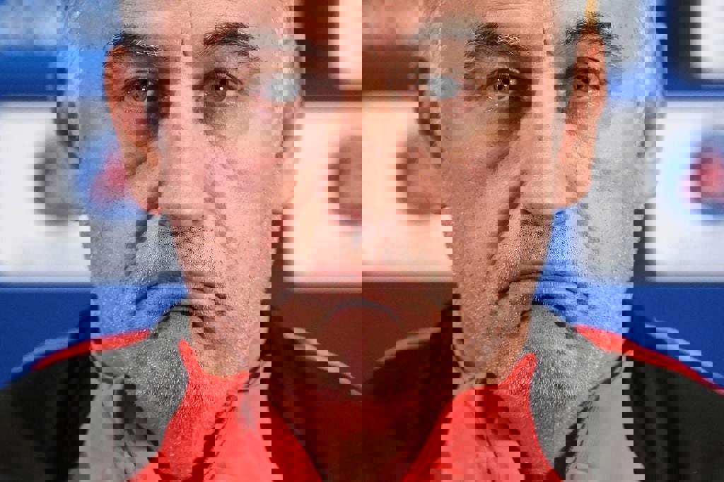 1753300