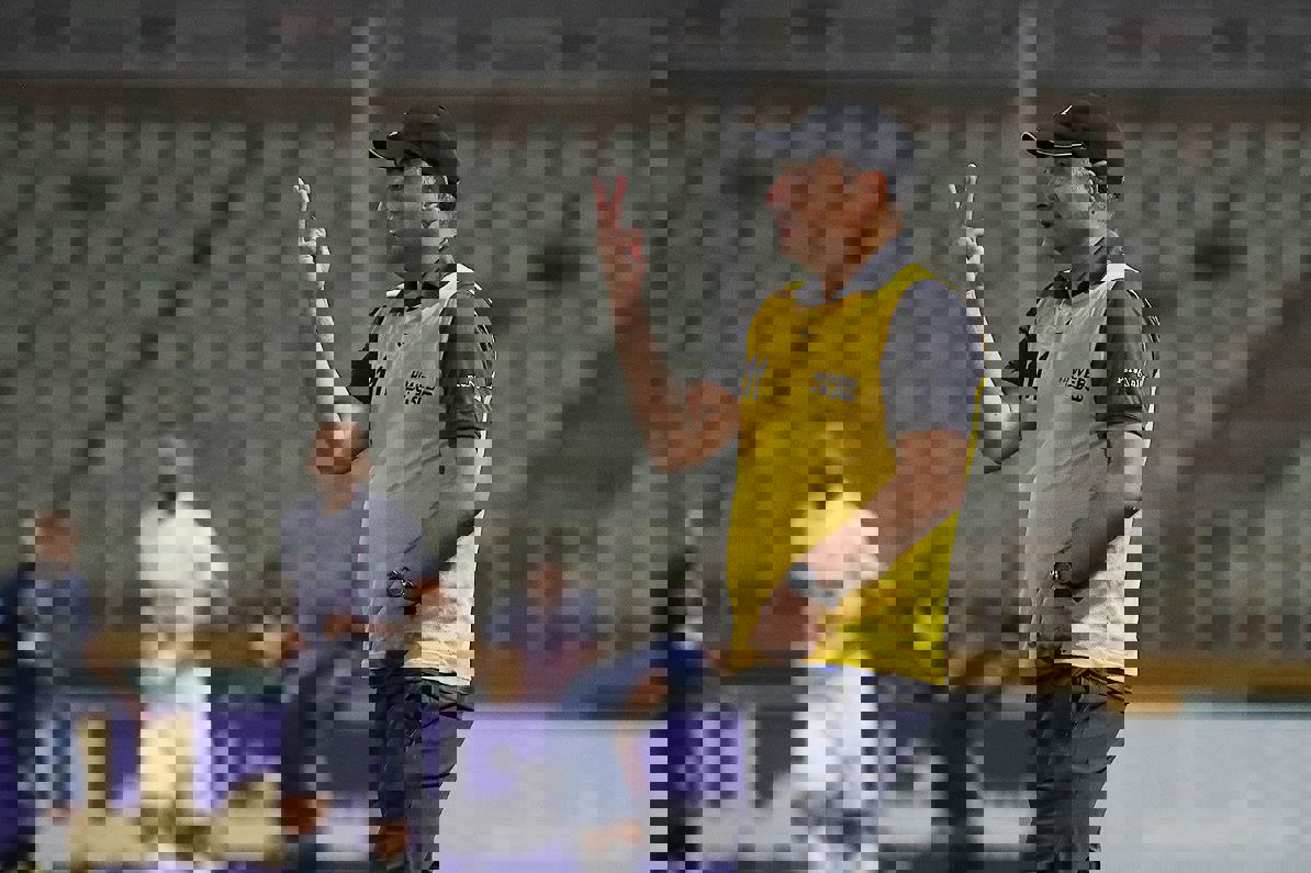 1753403