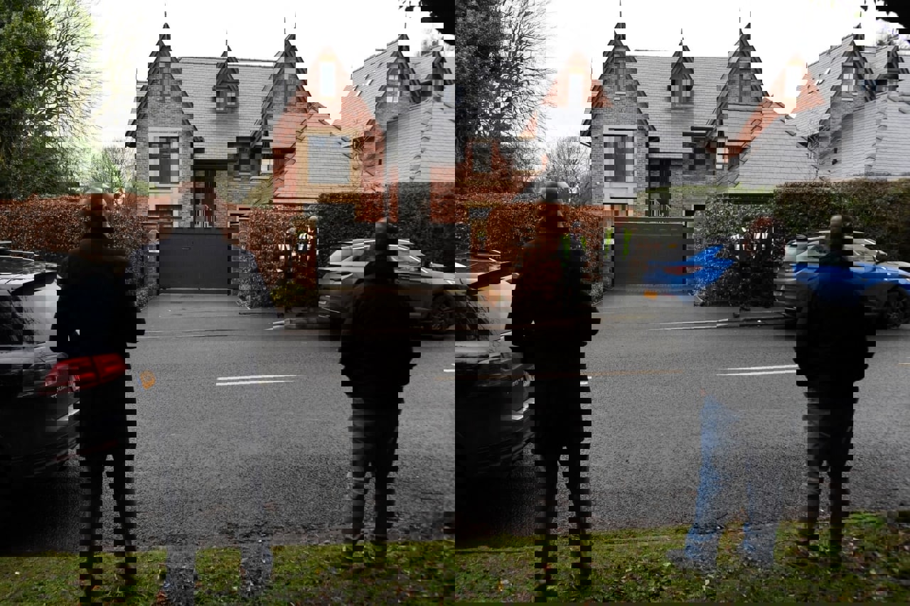 1753377