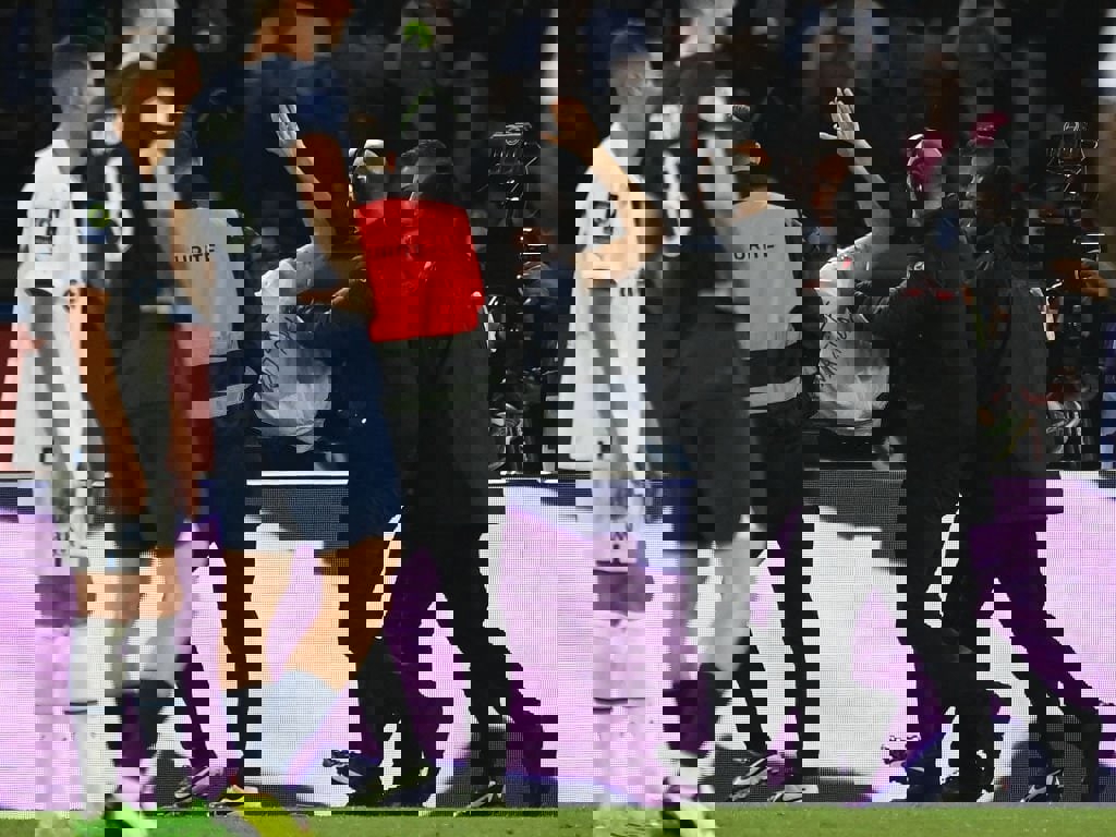 1753990