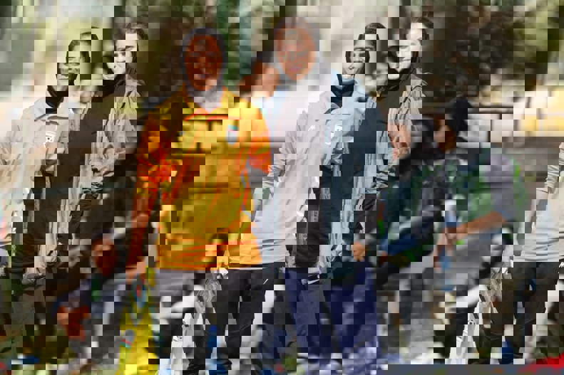 1753676