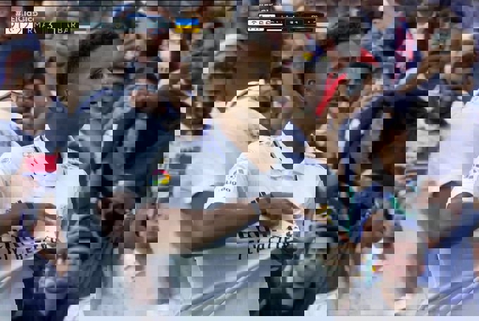 1753843