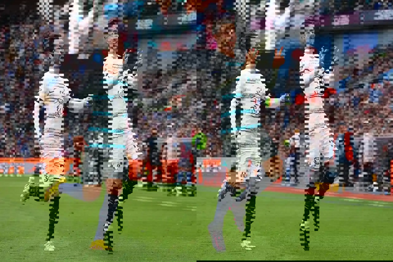 1753767