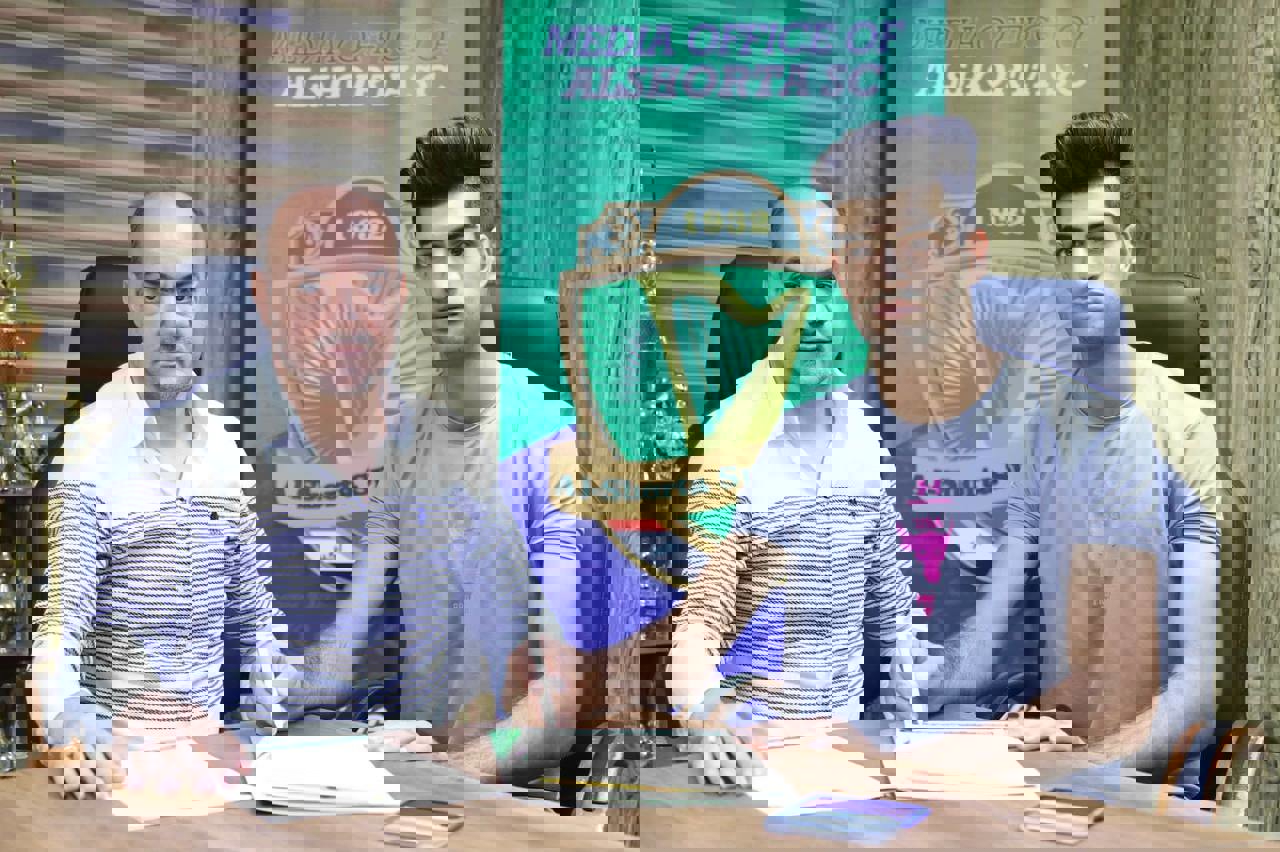1754325