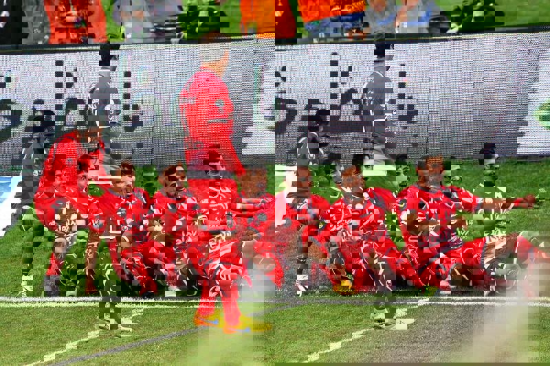 1754906