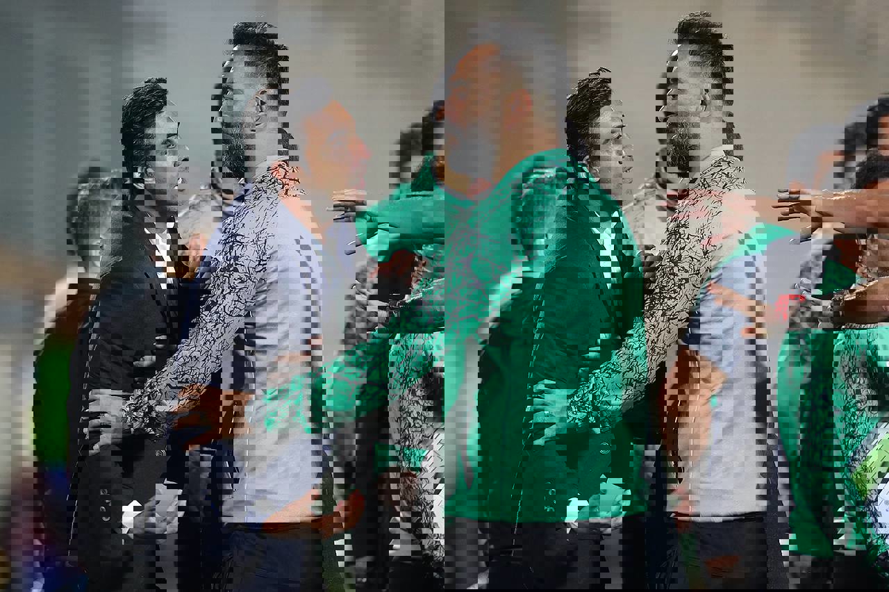 1755404