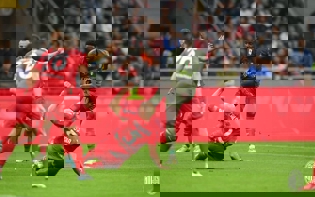 میلان 4-1 مونزا: روسونری در یک قدمی صدر جدول