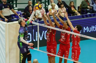 نتیجه عجیب هفته: تحقیر مدافع عنوان قهرمانی