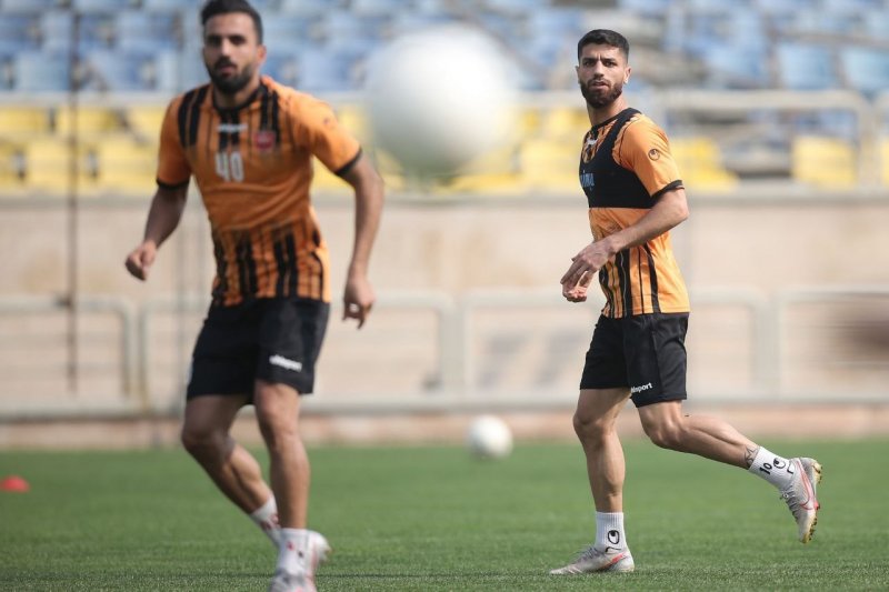 هافبک ملی‌پوش پرسپولیس آماده جدال مس