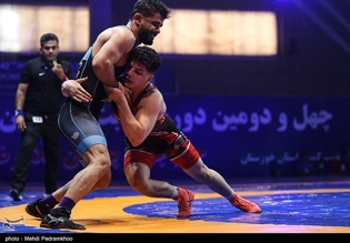 توقف قراردادها در لیگ کشتی؛/ همچنان فقط 4 ملیپوش کشتی فرنگی تیم دارند