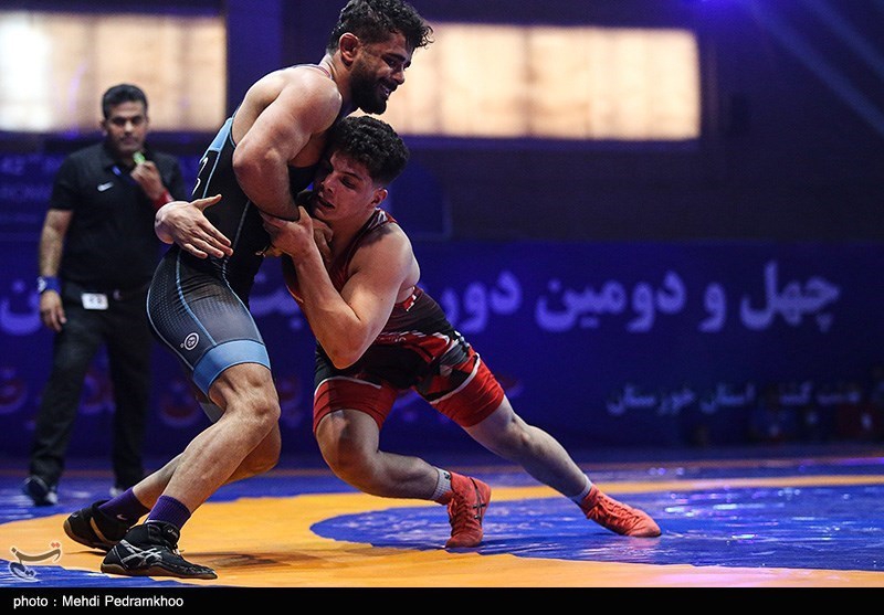 همچنان فقط 4 ملیپوش کشتی فرنگی تیم دارند
