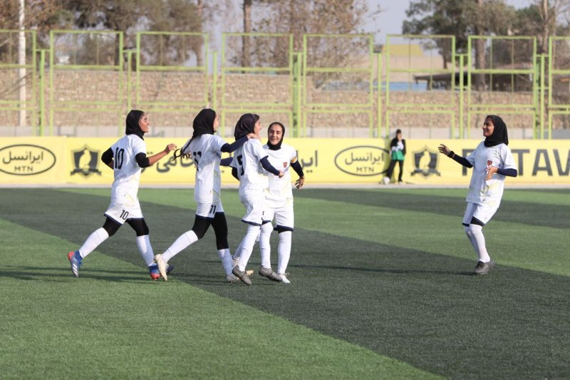  رقابت جذاب کرمانی‌ها در لیگ برتر فوتبال زنان