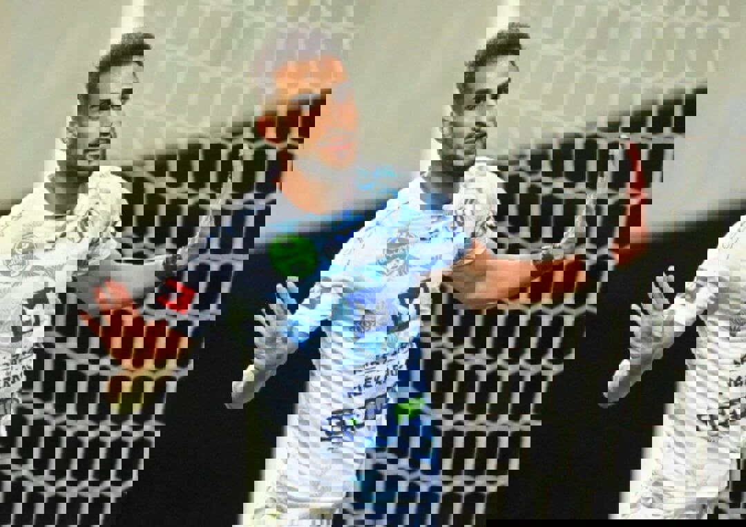 1757983