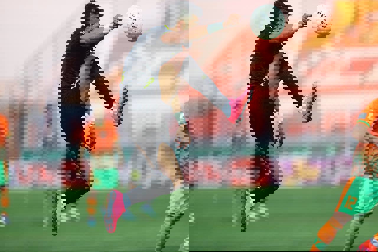 1758037