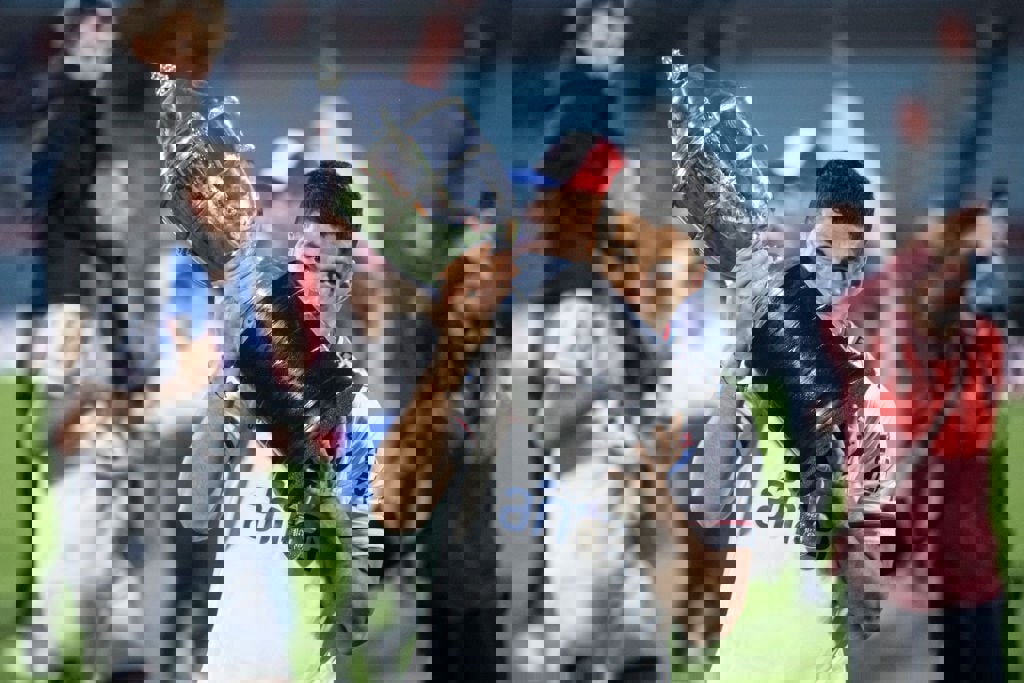1758303