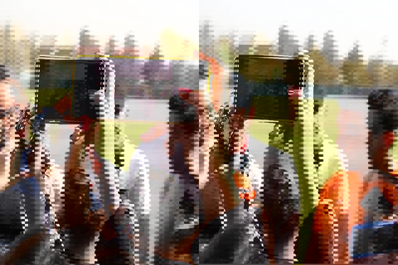 1758338