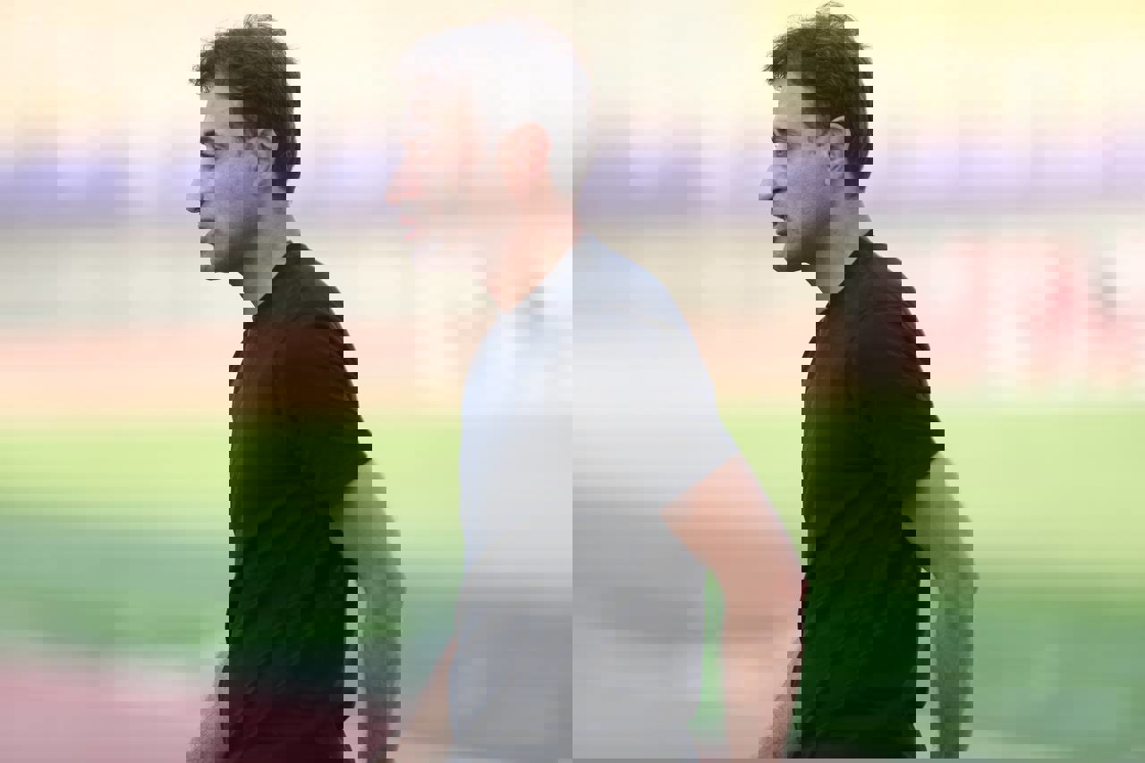 1758498