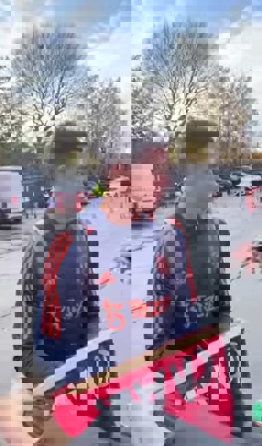 1758863