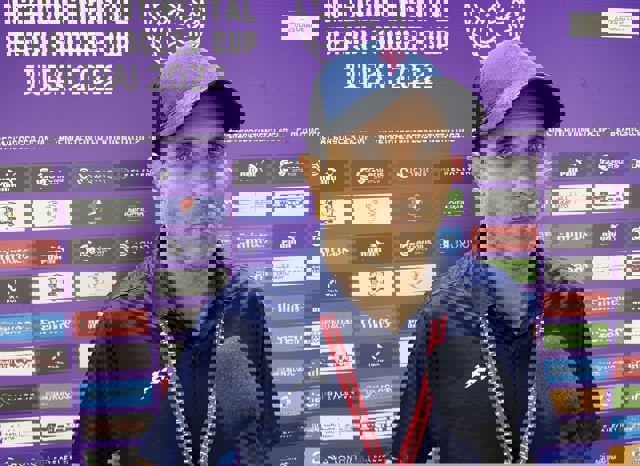 1758994