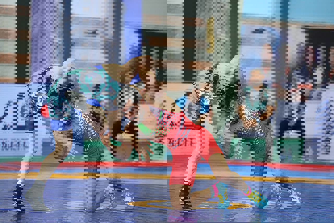 1759387