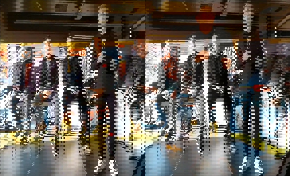 1759676
