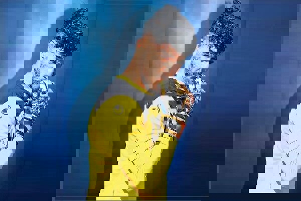 1759770