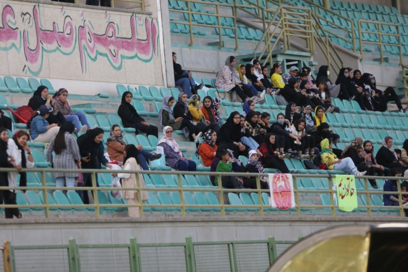 این لیگ با حضور هواداران برگزار میشود (عکس)