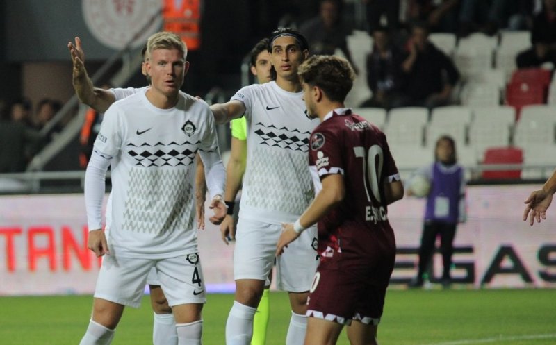 شکستناپذیری آلتای اسپور با نادری