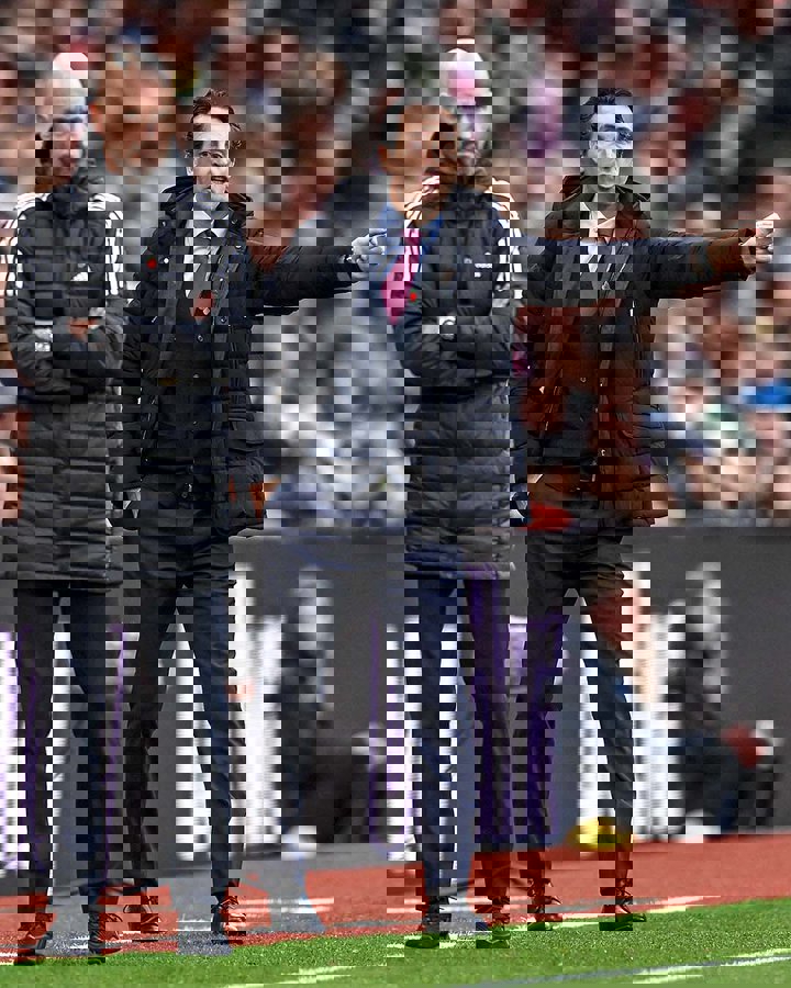1760237