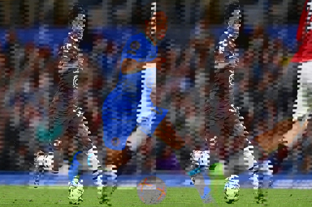 1760946