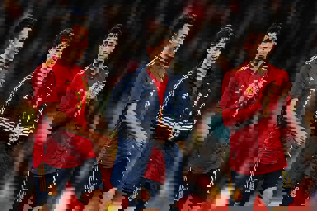 1761323