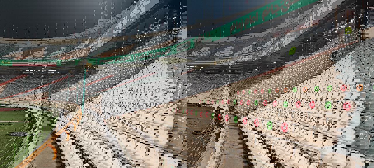 1761648