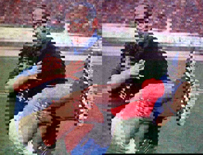 1761837