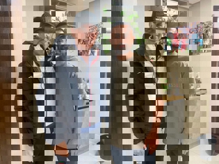 ابراهیمی با حسرت در آغوش کی‌روش (عکس)