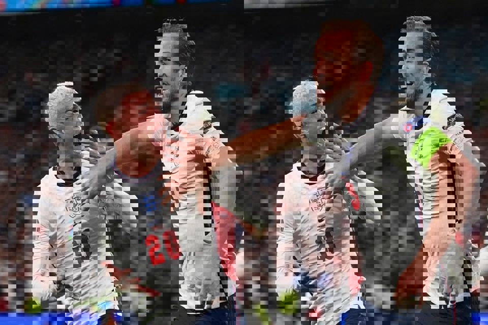 1762207