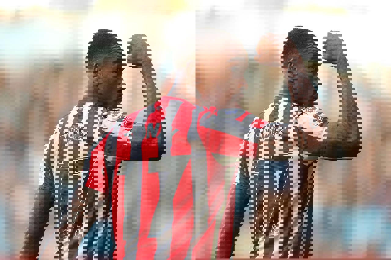 1762283